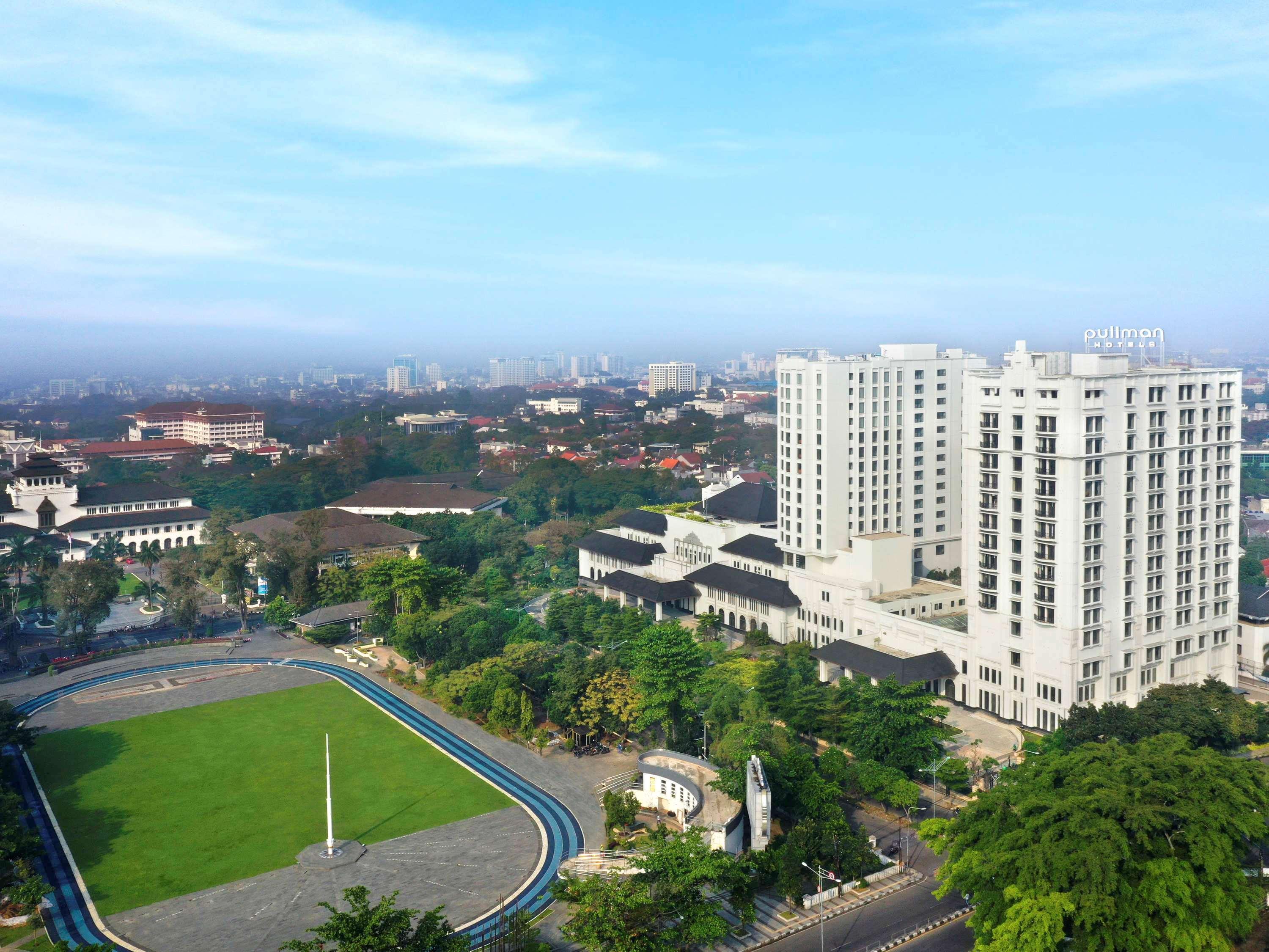 Pullman Bandung Grand Central Dış mekan fotoğraf