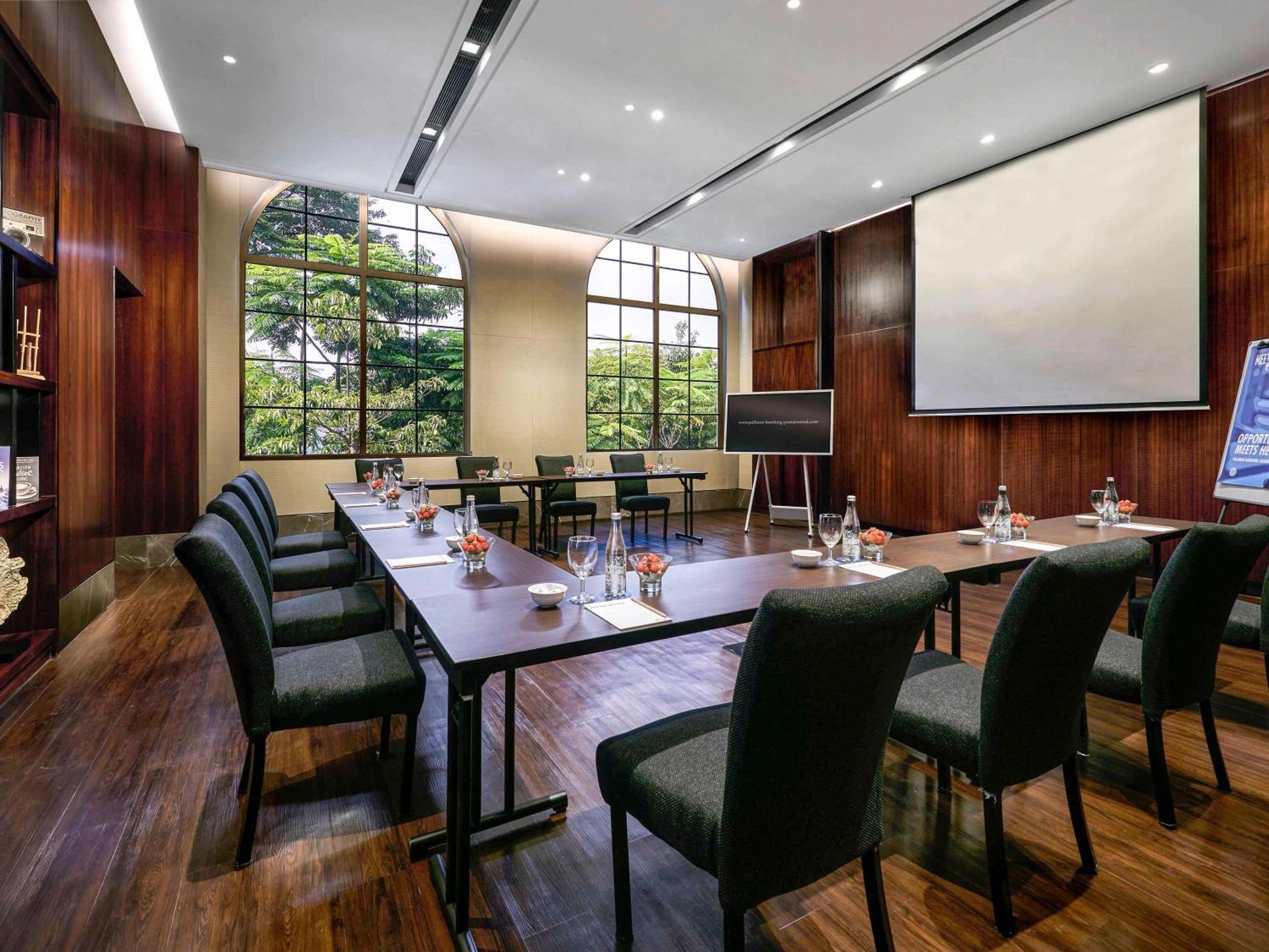 Pullman Bandung Grand Central Dış mekan fotoğraf